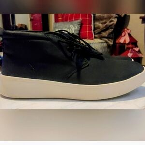 Izod Black Chukka Boots with White Sole